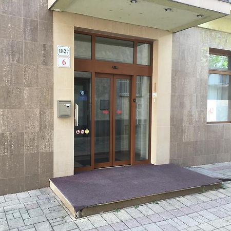 Apartman Darmon Пиещани Екстериор снимка