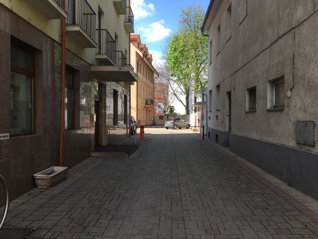 Apartman Darmon Пиещани Екстериор снимка